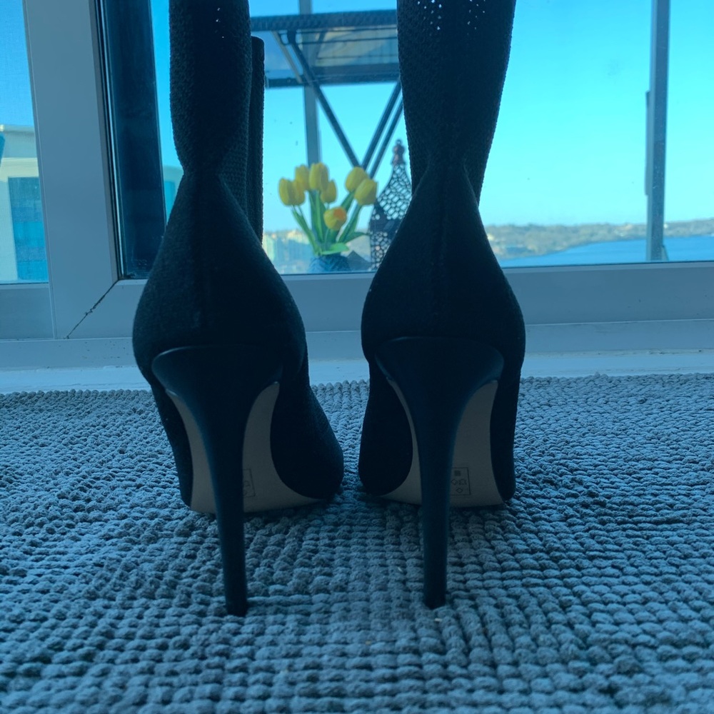 High heel bootie black new classy!!!
